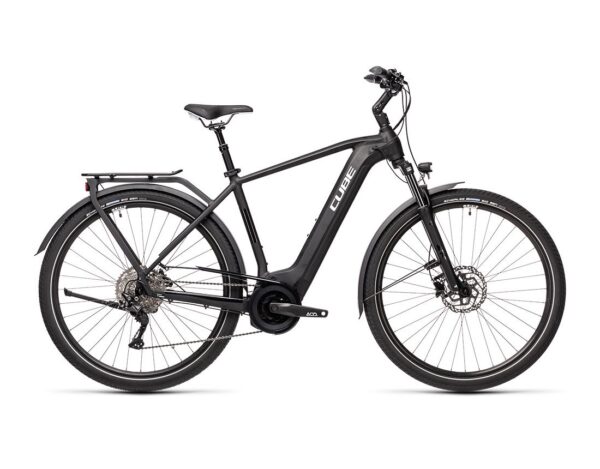 Cube Touring Hybride Pro 625 noir et blanc