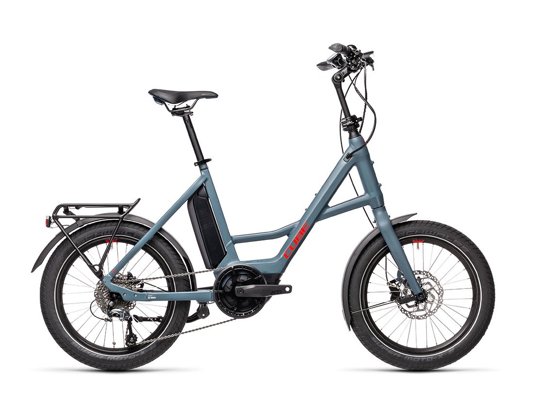 Cube Compact Hybride Sport bleu et rouge