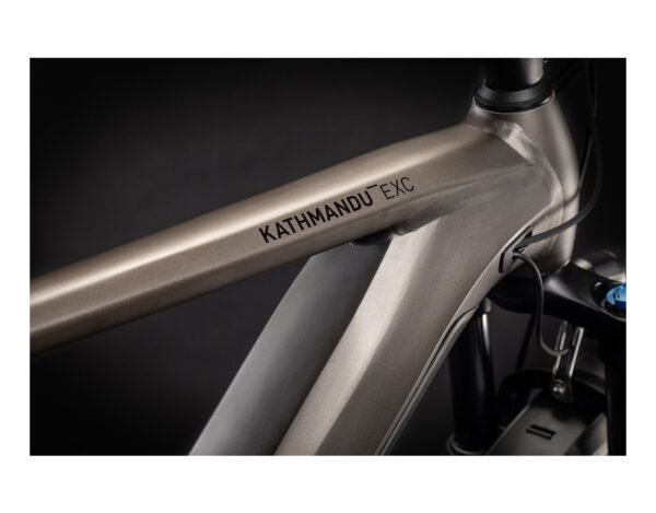 Cube Kathmandu Hybrid EXC 625 tek et vert – Image 3